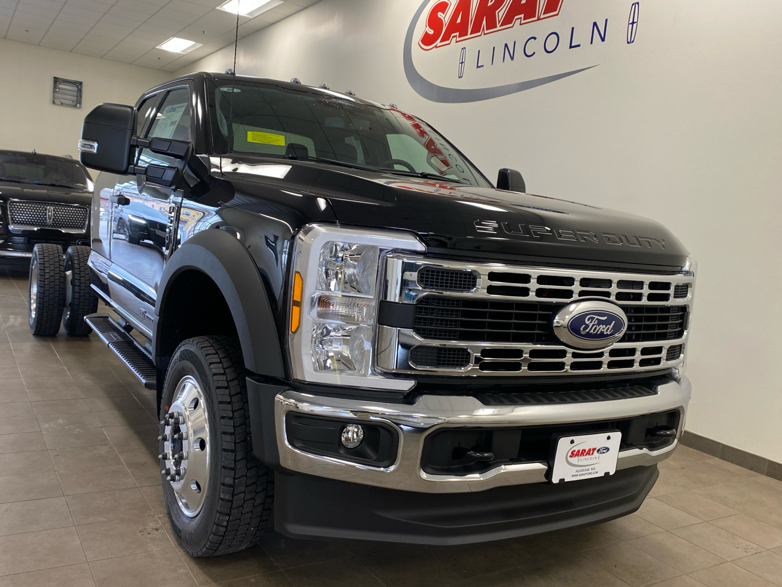 2024 Ford Super Duty F-550 DRW XL 2