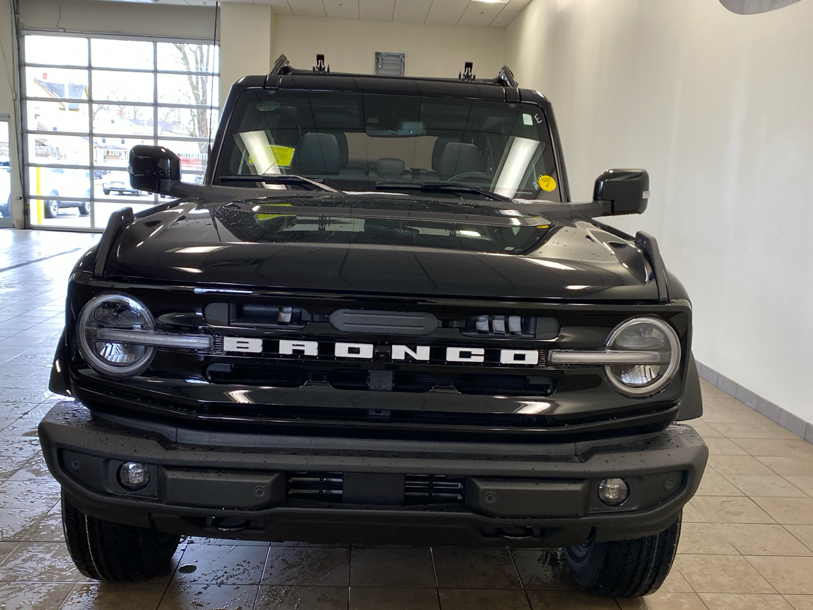2024 Ford Bronco 2024 FORD BRONCO OUTER BANKS 4DR SUV 116.1 WB 4WD 4