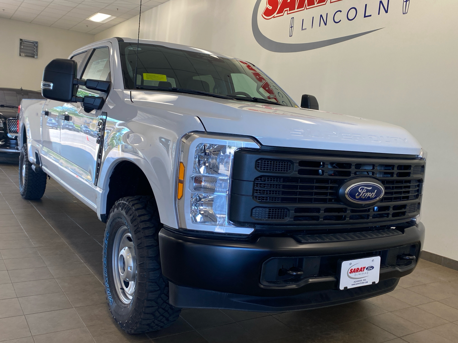 2024 Ford Super Duty F-350 SRW 2024 FORD F-350 XL CREW CAB 4DR 160 WB 4WD HD 2