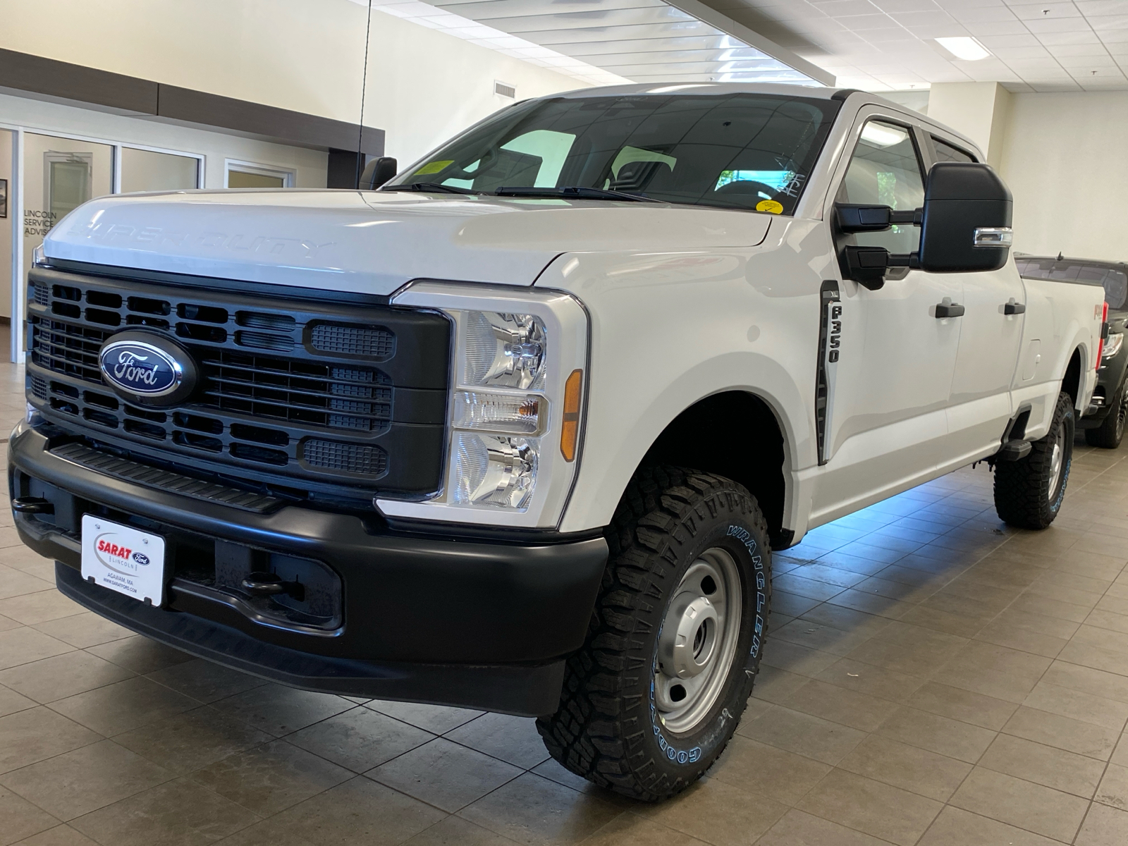 2024 Ford Super Duty F-350 SRW 2024 FORD F-350 XL CREW CAB 4DR 160 WB 4WD HD 4