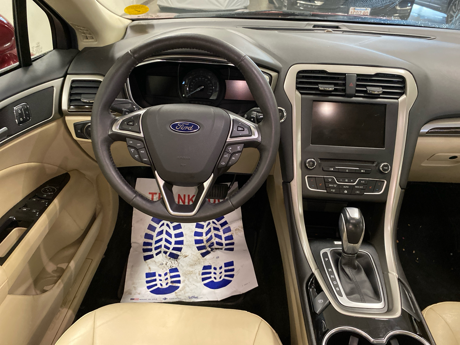 2016 Ford Fusion SE 13