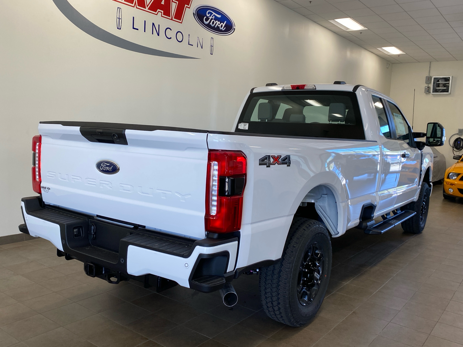 2024 Ford Super Duty F-250 SRW 2024 FORD F-250 XL SUPER CAB 4DR 148 WB 4WD HD 5