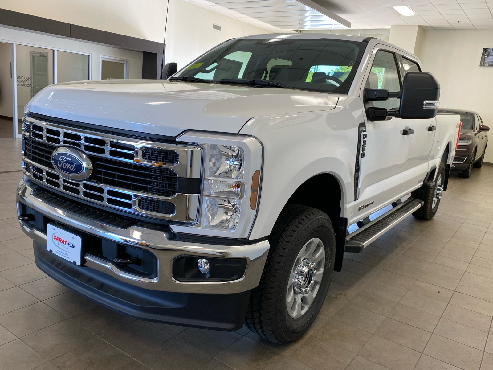 2024 Ford Super Duty F-350 SRW 2024 FORD F-350 XLT CREW CAB 4DR 160 WB 4WD HD 4