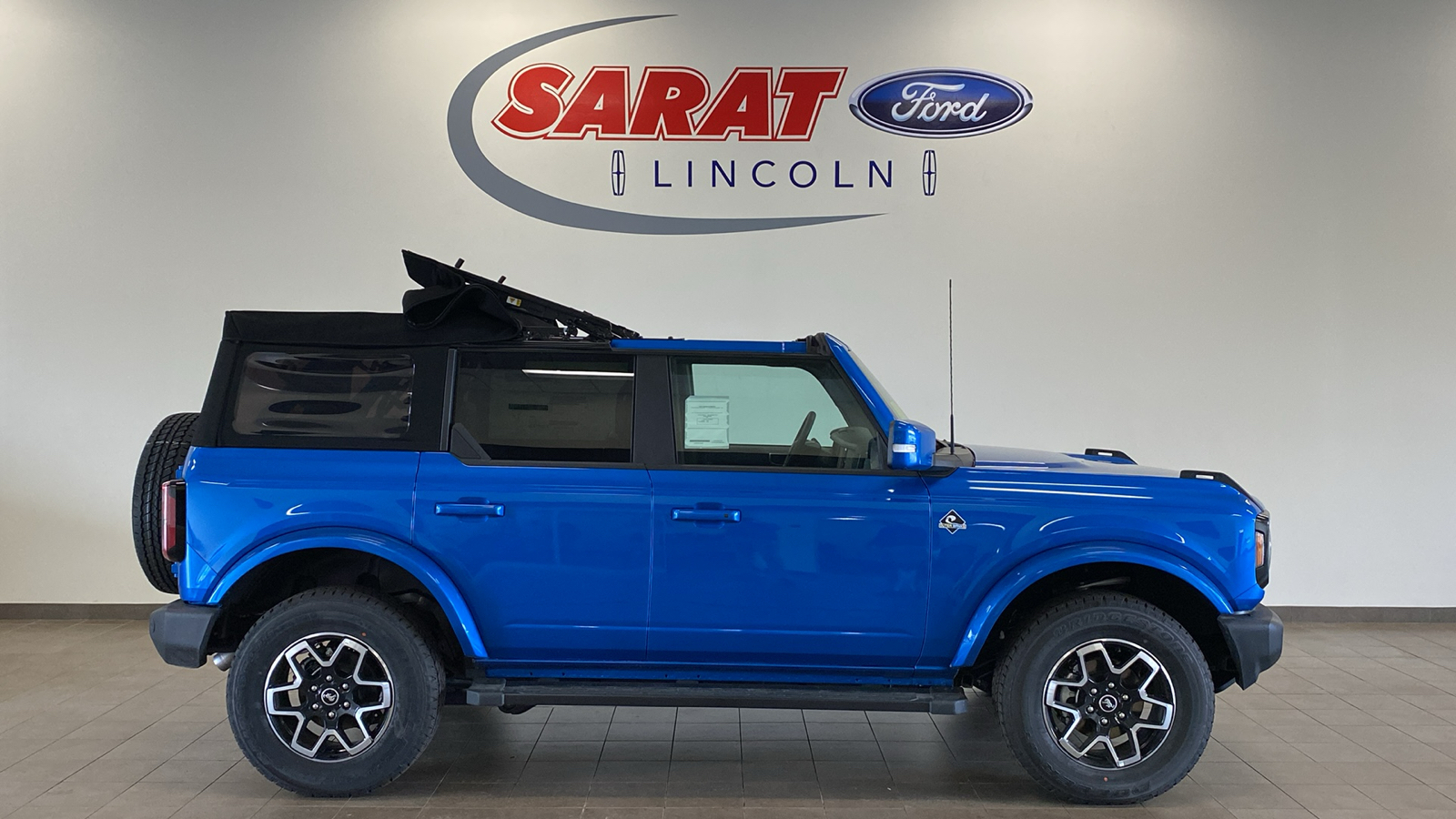 2024 Ford Bronco 2024 FORD BRONCO OUTER BANKS 4DR SUV 116.1 WB 4WD 2