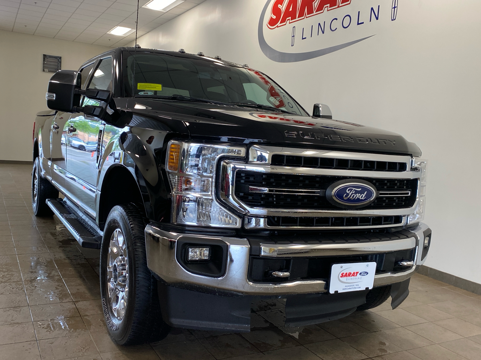 2020 Ford Super Duty F-250 SRW LARIAT 2