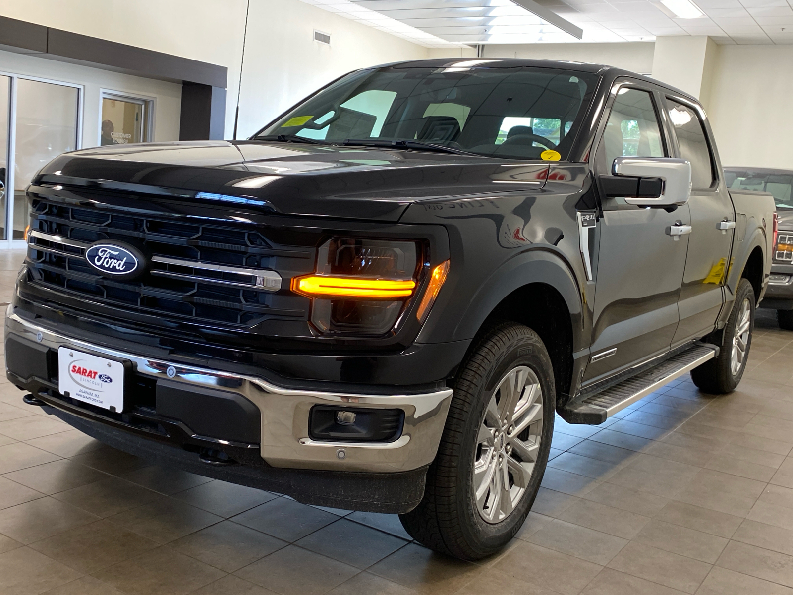 2024 Ford F-150 2024 FORD F-150 XLT CREW CAB 4DR 145 WB 4WD 4