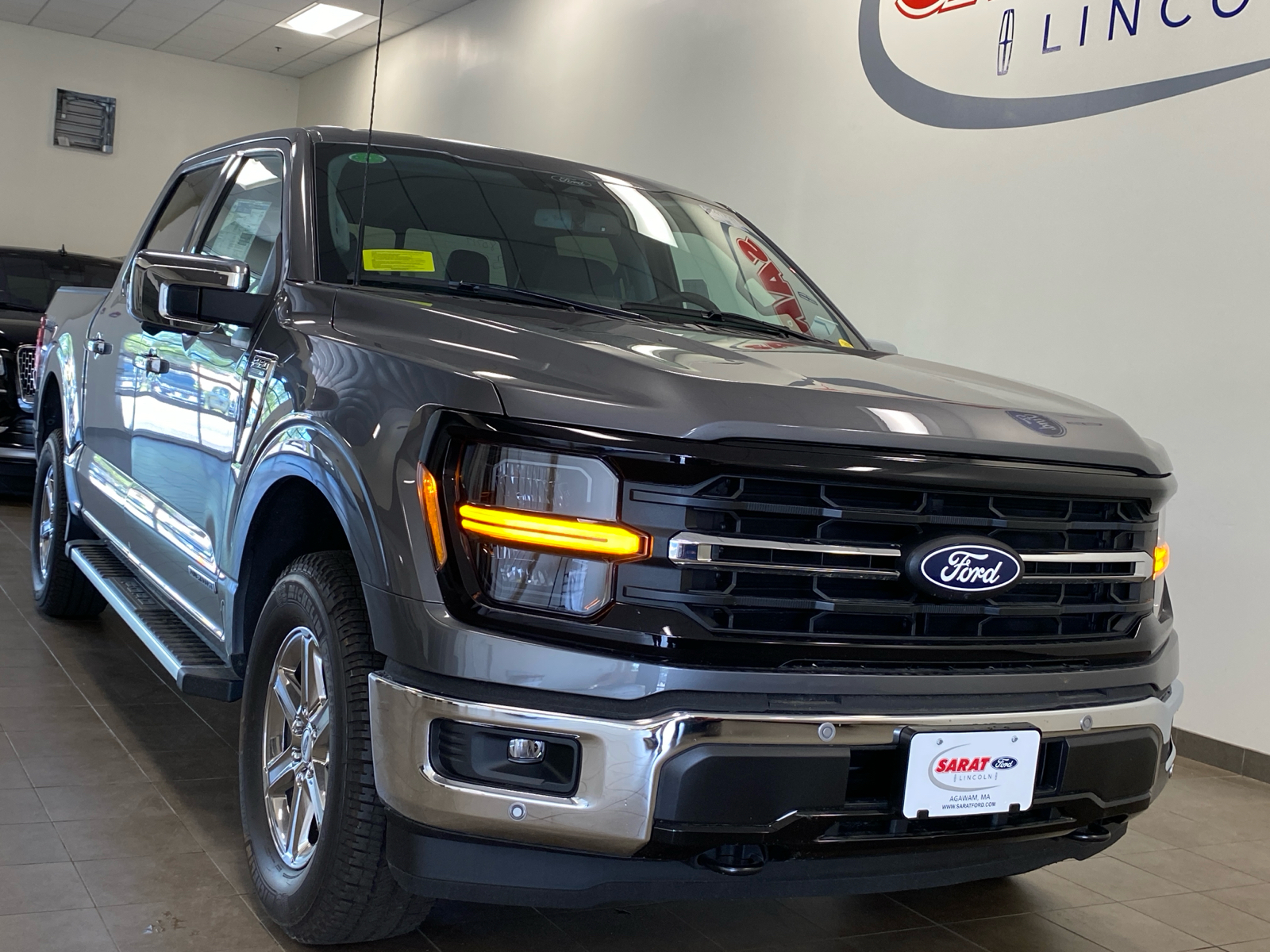 2024 Ford F-150 2024 FORD F-150 XLT CREW CAB 4DR 145 WB 4WD 2