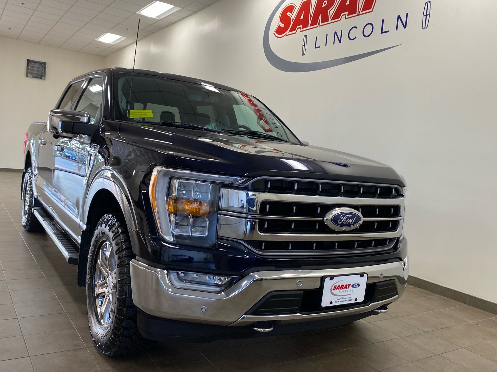 2022 Ford F-150 LARIAT 2