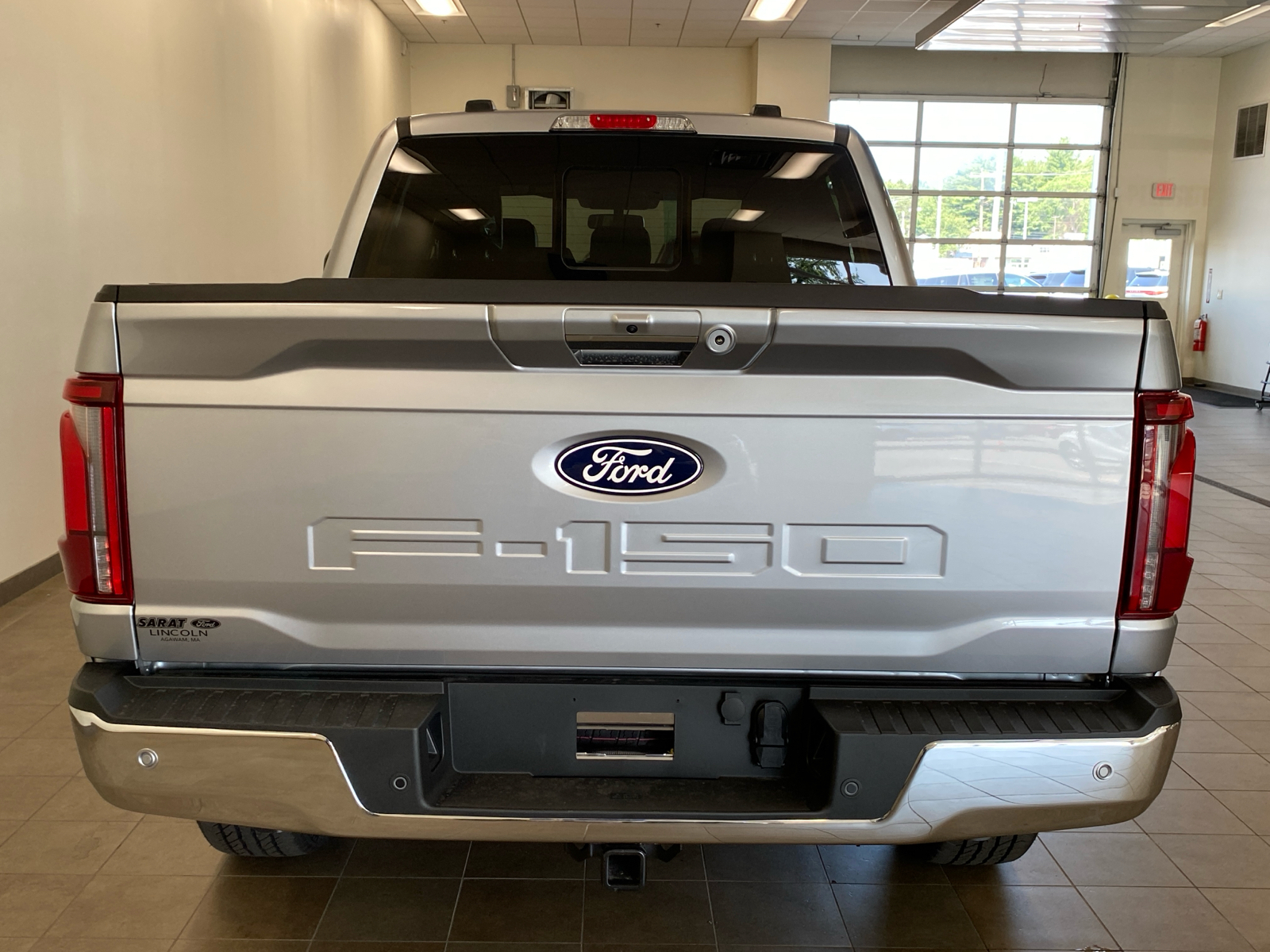 2024 Ford F-150 2024 FORD F-150 LARIAT CREW CAB 4DR 145 WB 4WD 6