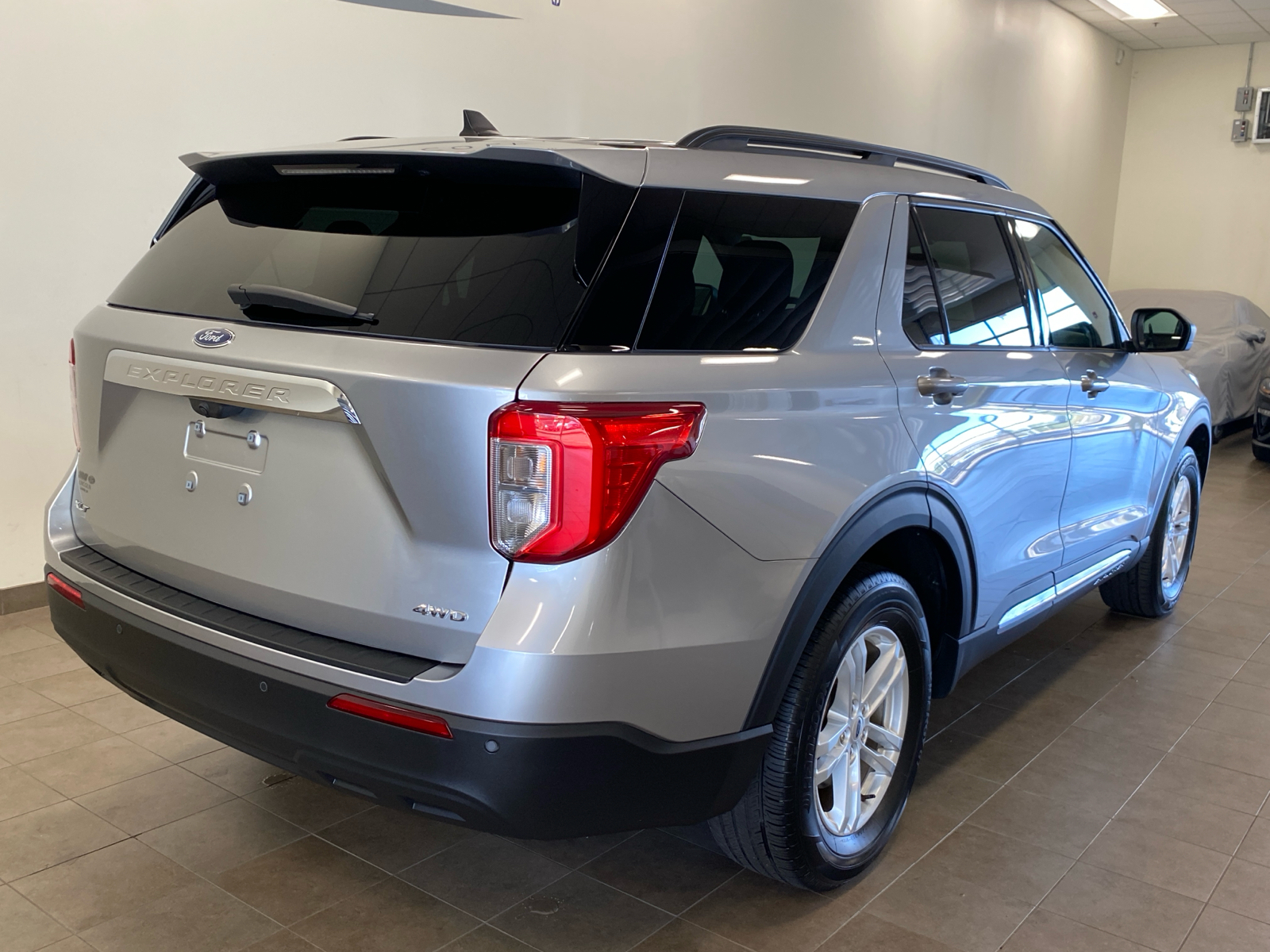 2021 Ford Explorer XLT 9