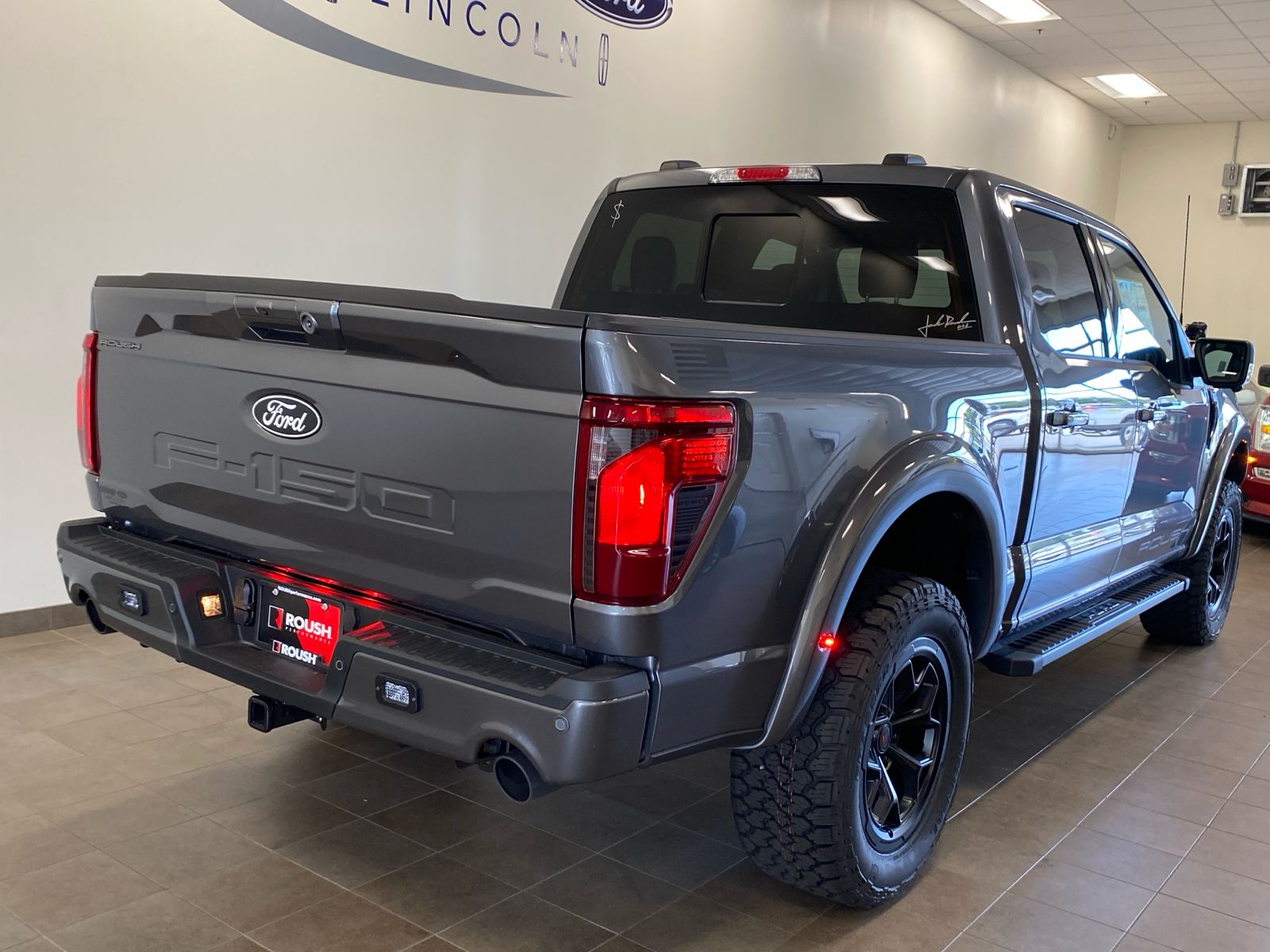 2024 Ford F-150 2024 FORD F-150 XLT CREW CAB 4DR 145 WB 4WD 10