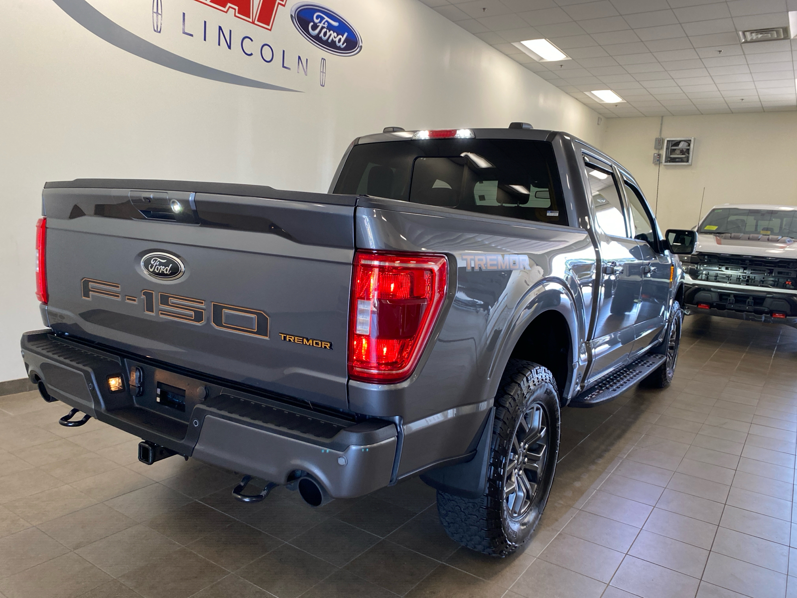 2023 Ford F-150 Tremor 8