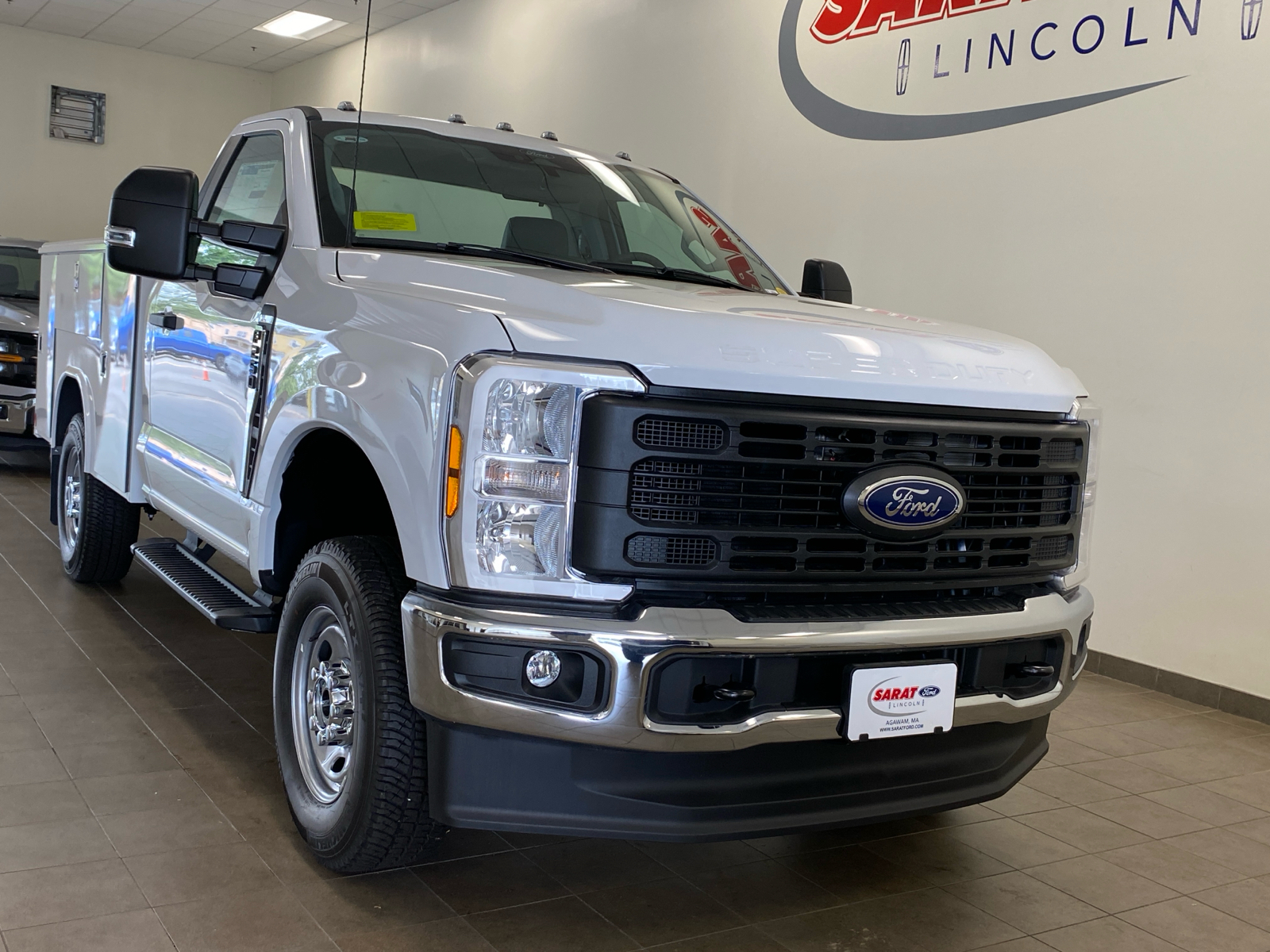 2024 Ford Super Duty F-250 SRW 2024 FORD F-250 XL REG. CAB 2DR 142 WB 4WD HD 2