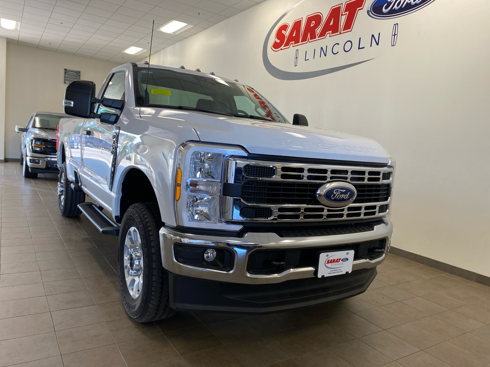 2024 Ford Super Duty F-350 SRW 2024 FORD F-350 XLT REG. CAB 2DR 142 WB 4WD HD 2