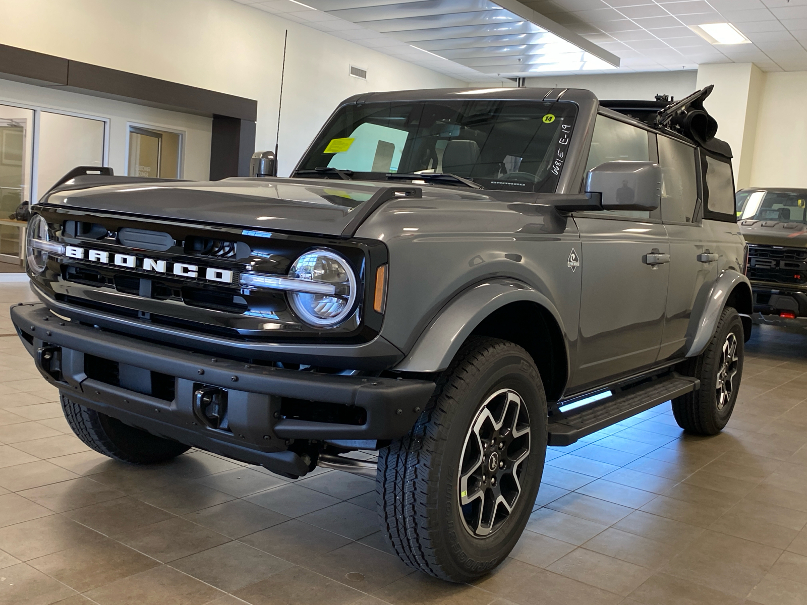 2024 Ford Bronco 2024 FORD BRONCO OUTER BANKS 4DR SUV 116.1 WB 4WD 5