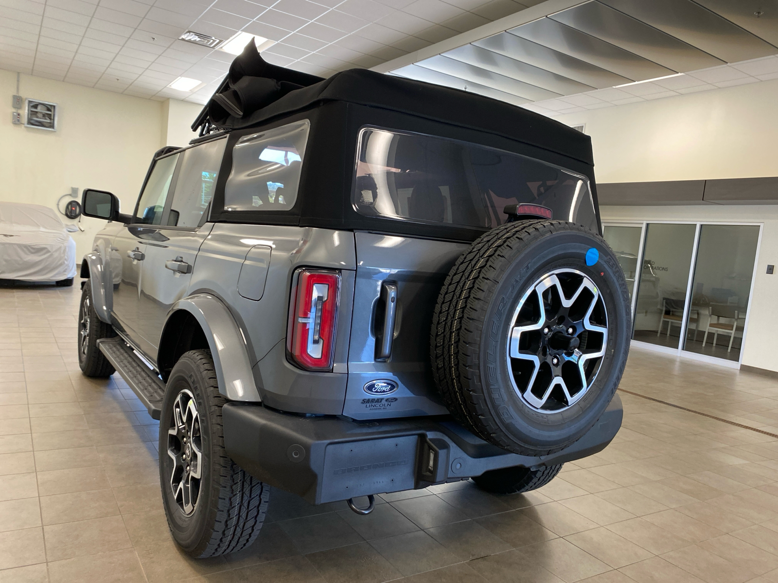 2024 Ford Bronco 2024 FORD BRONCO OUTER BANKS 4DR SUV 116.1 WB 4WD 6