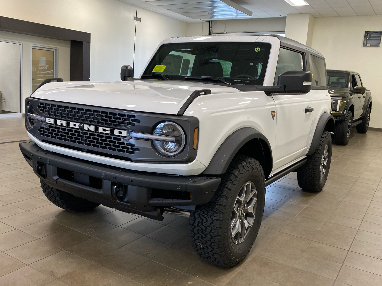 2024 Ford Bronco 2024 FORD BRONCO BADLANDS 2DR SUV 100.4 WB 4WD 4