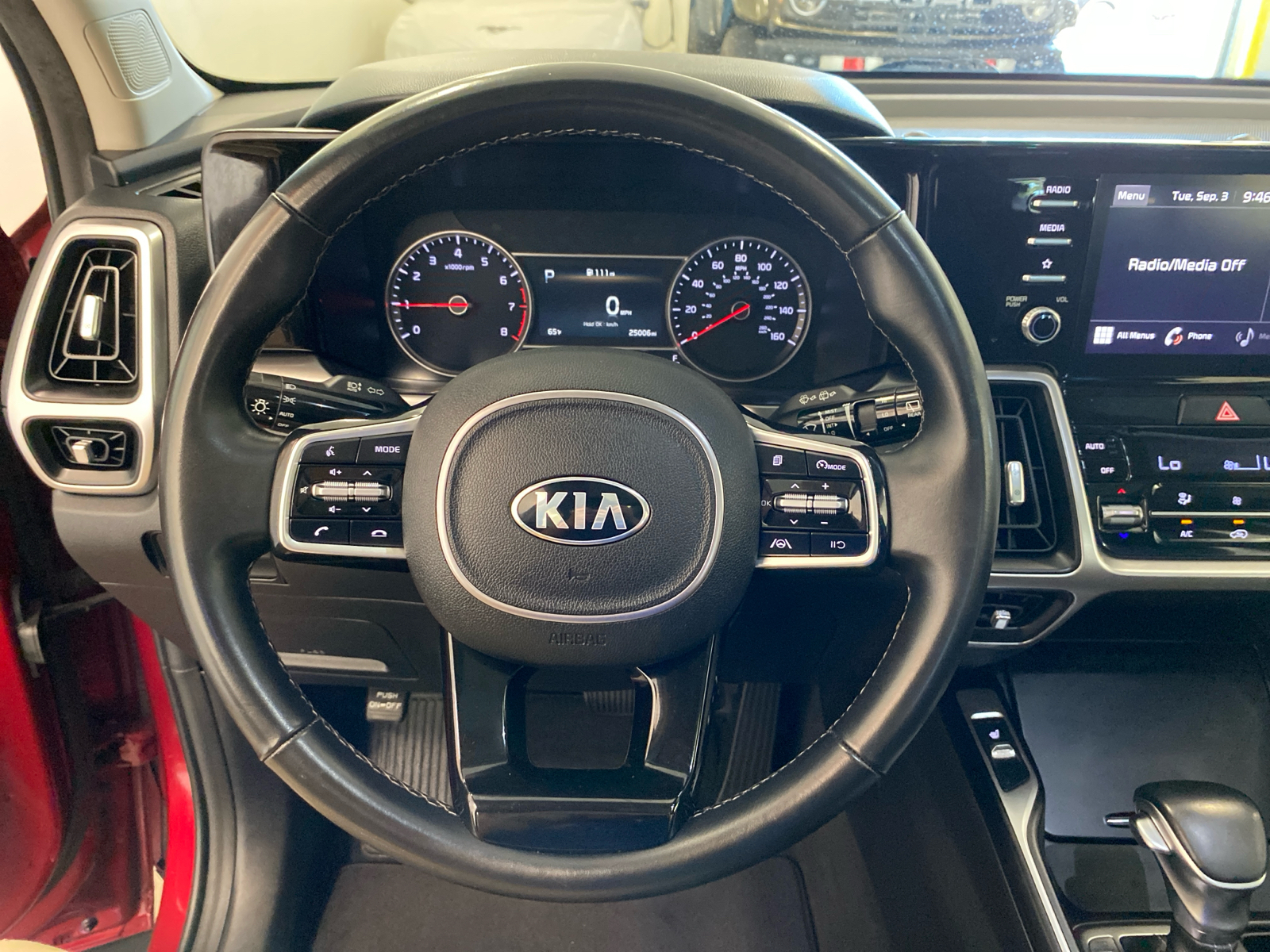 2021 Kia Sorento S 18