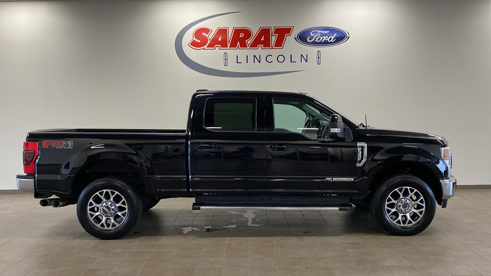 2020 Ford Super Duty F-350 SRW LARIAT 1