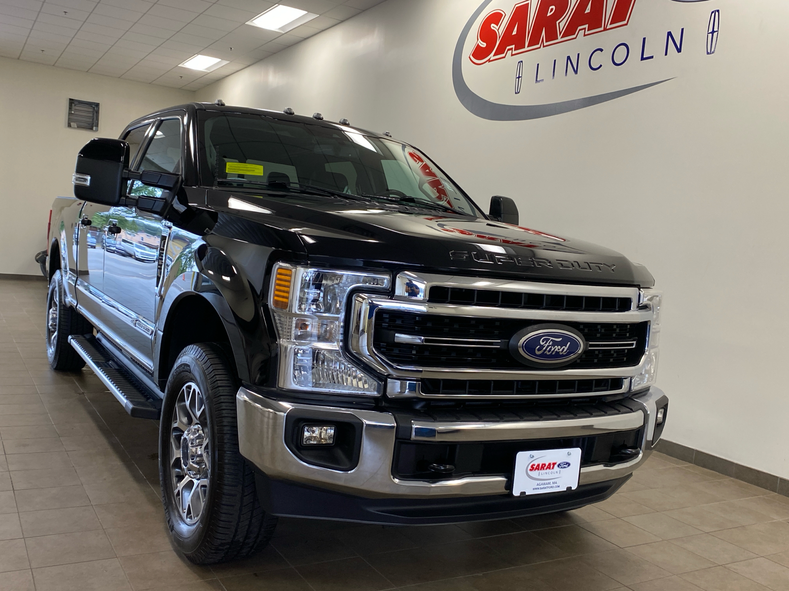 2020 Ford Super Duty F-350 SRW LARIAT 2