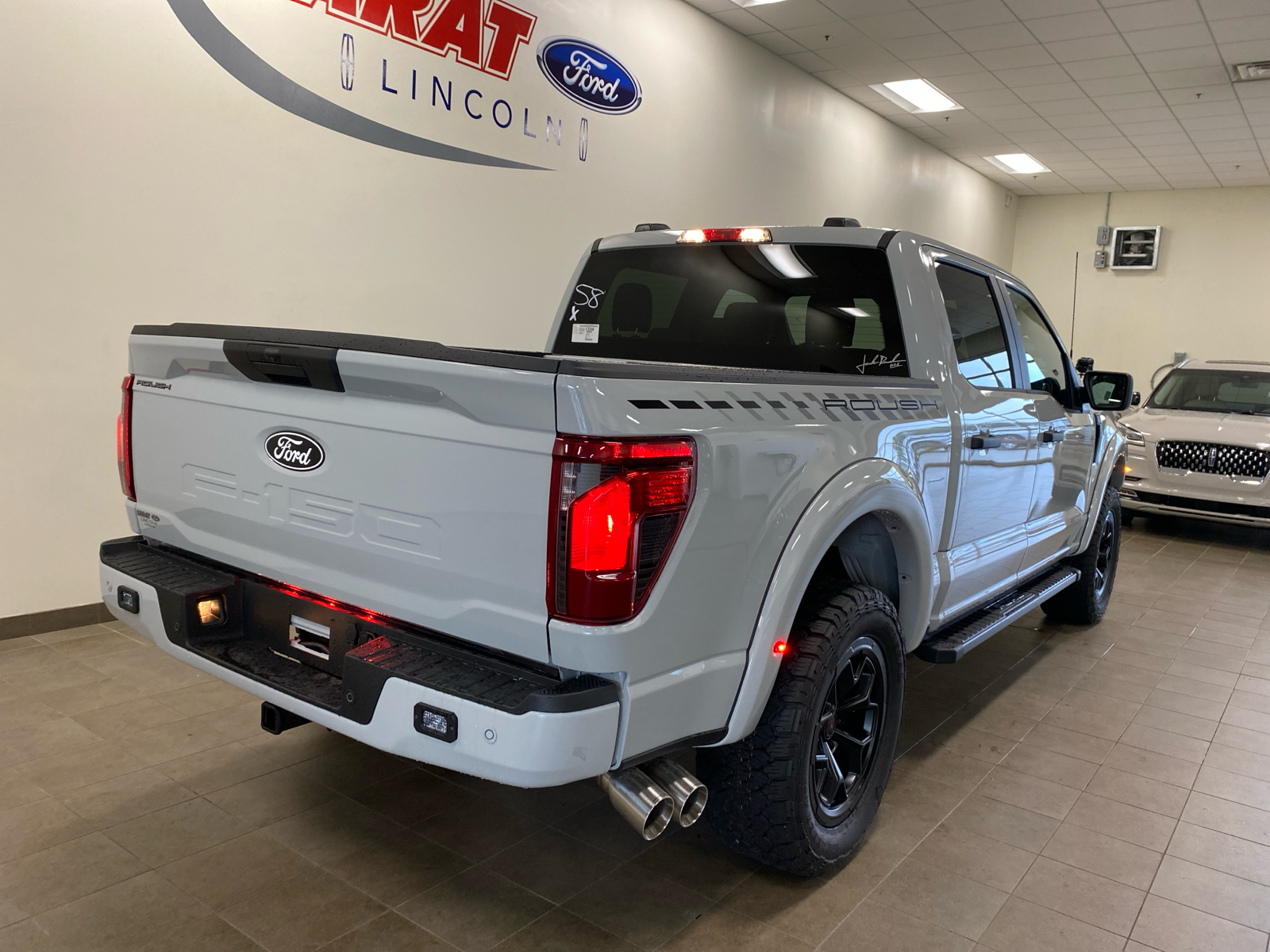 2024 Ford F-150 2024 FORD F-150 STX CREW CAB 4DR 145 WB 4WD 9