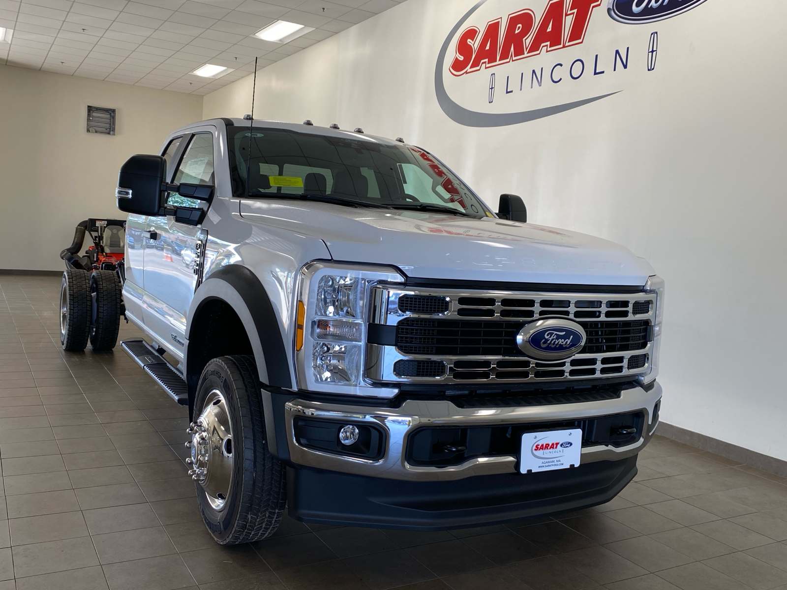 2024 Ford F-550 Super Duty  2