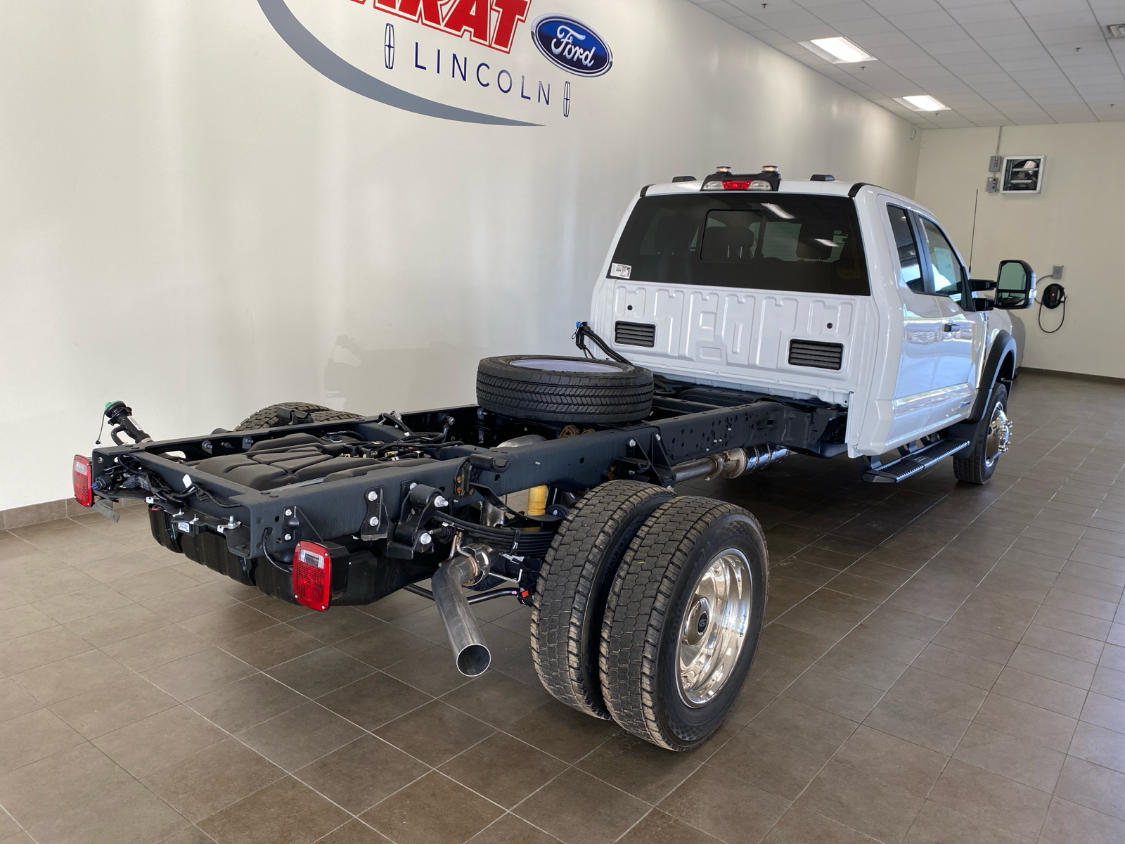 2024 Ford F-550 Super Duty  7