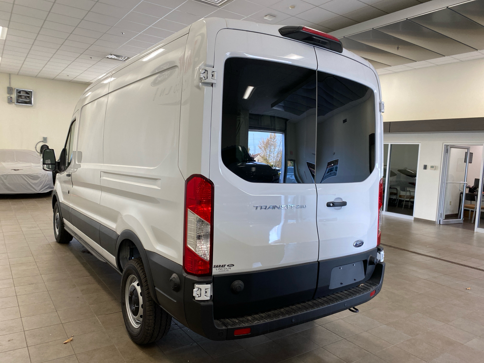 2024 Ford Transit Cargo Van R1C0 T250 MR CARGO RWD 5