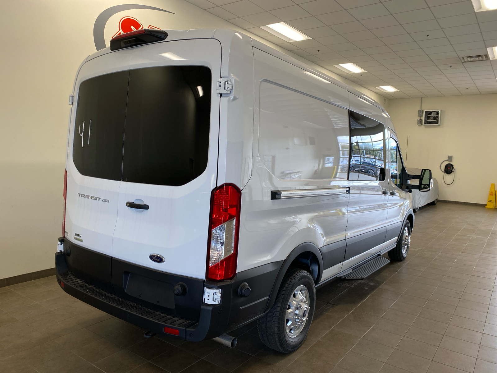 2024 Ford Transit Cargo Van 2024 FORD TRANSIT-250 CARGO 3DR 148 WB AWD 9