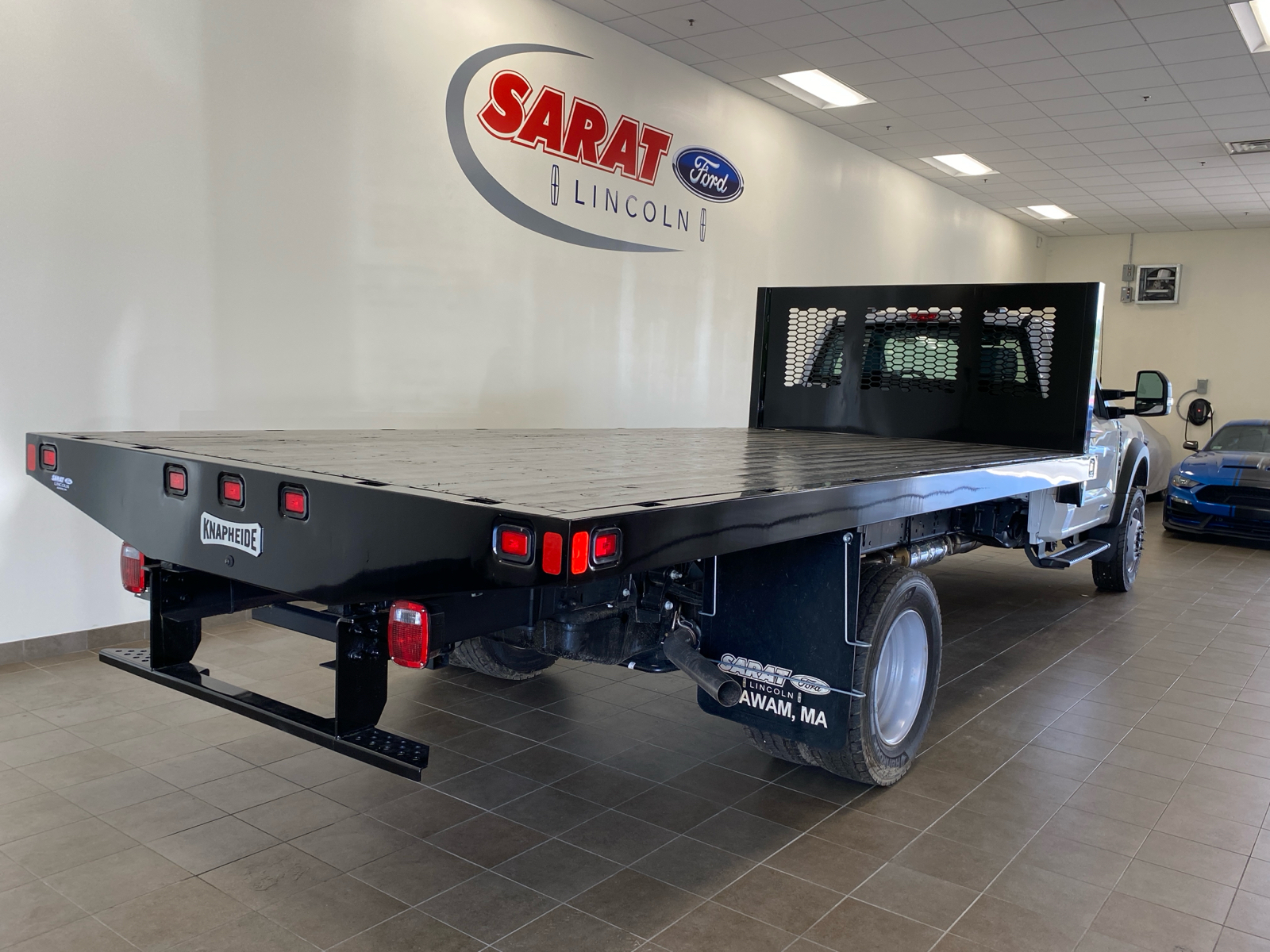 2024 Ford Super Duty F-600 DRW XL 8