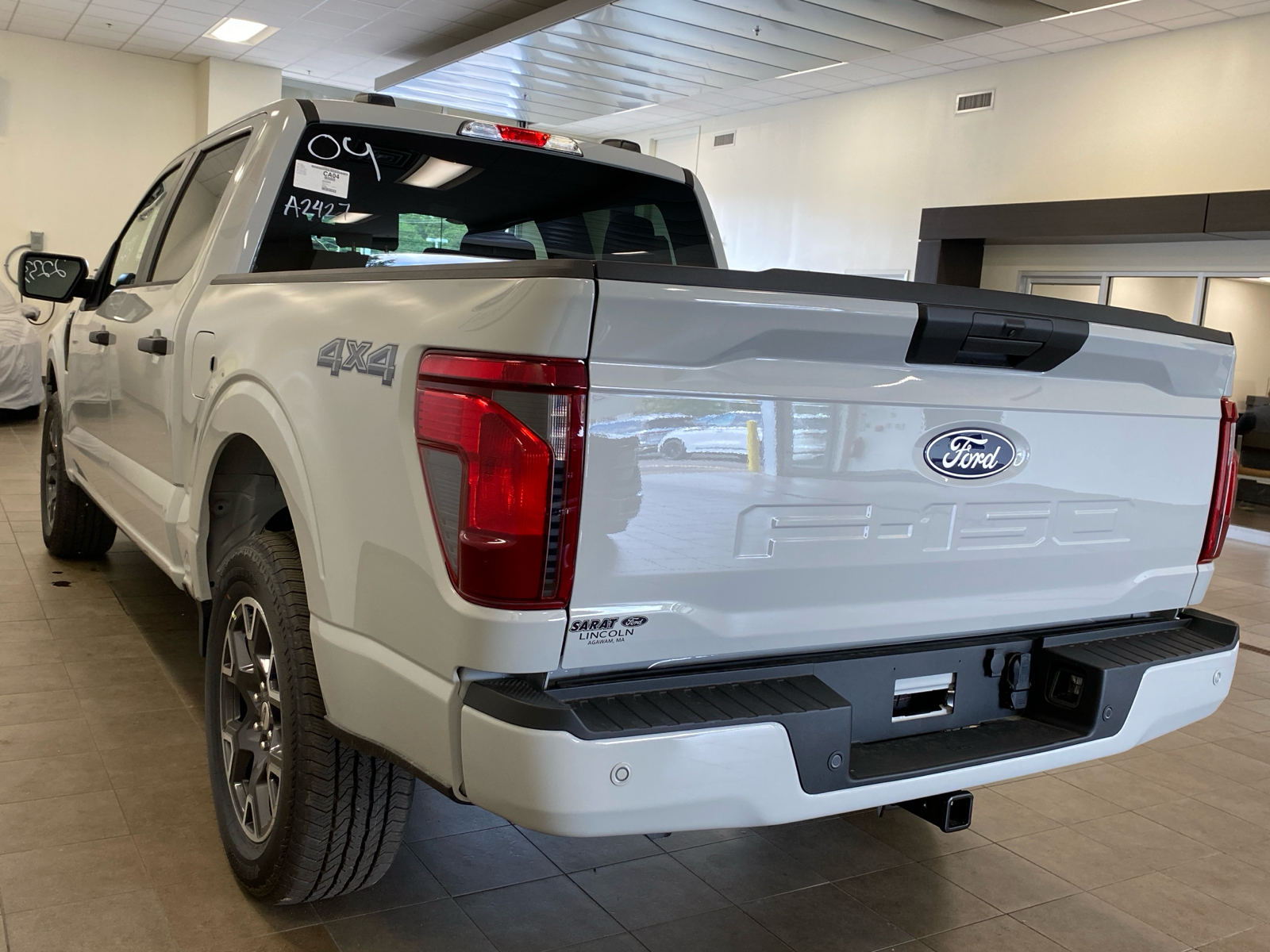 2024 Ford F-150 2024 FORD F-150 STX CREW CAB 4DR 145 WB 4WD 5