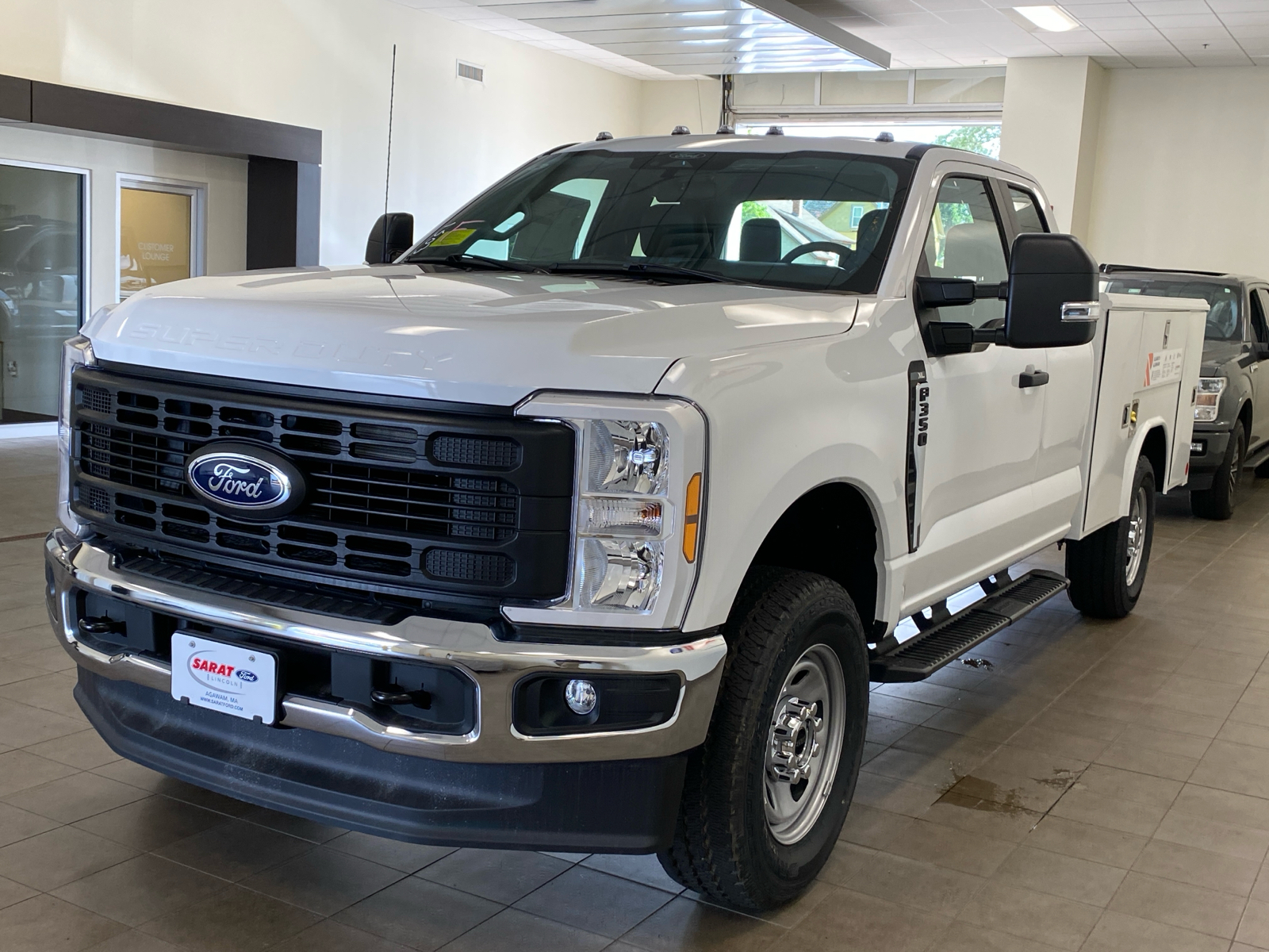 2024 Ford Super Duty F-350 SRW 2024 FORD F-350 XL SUPER CAB 4DR 148 WB 4WD HD 4