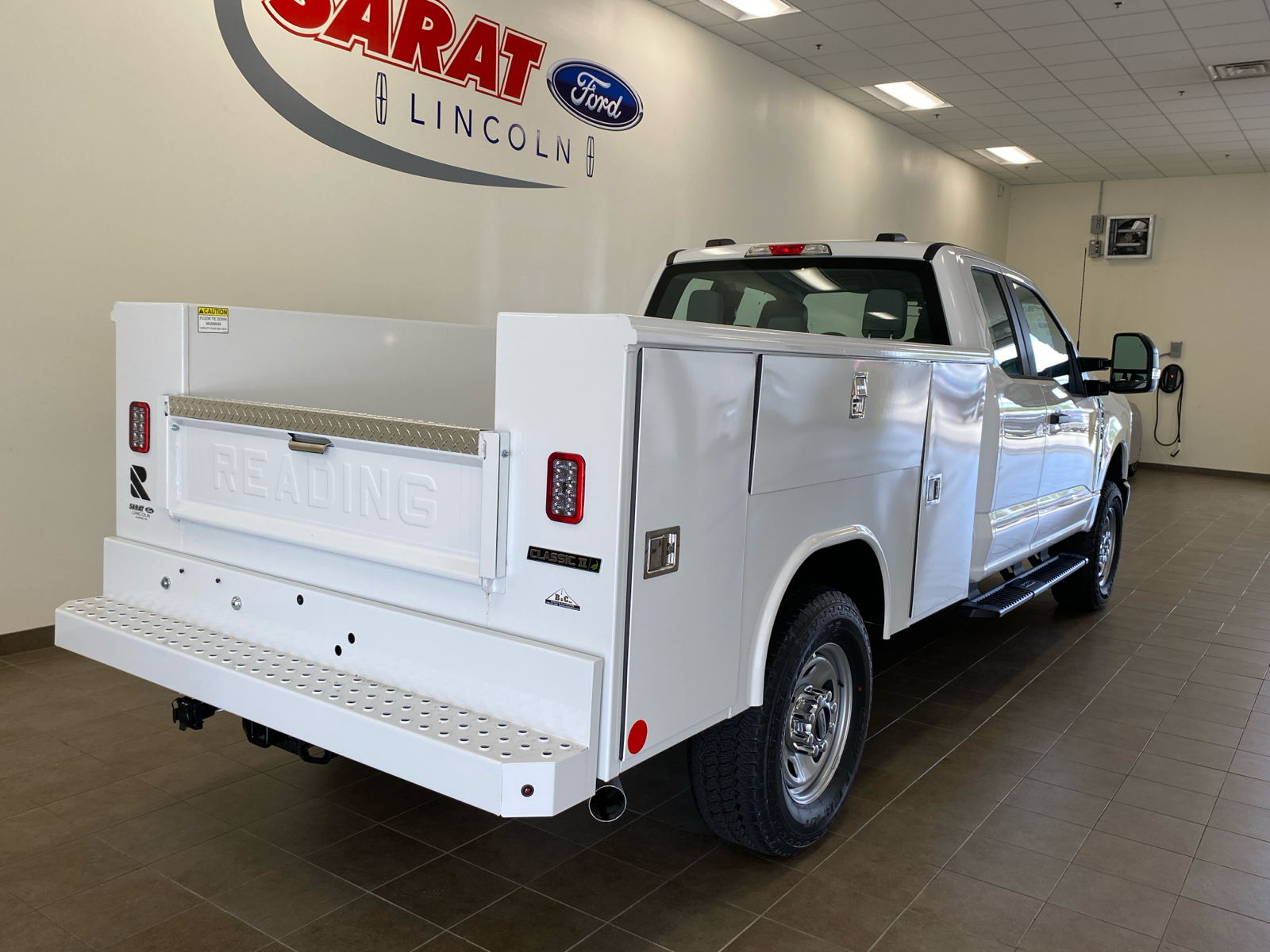 2024 Ford Super Duty F-350 SRW 2024 FORD F-350 XL SUPER CAB 4DR 148 WB 4WD HD 10