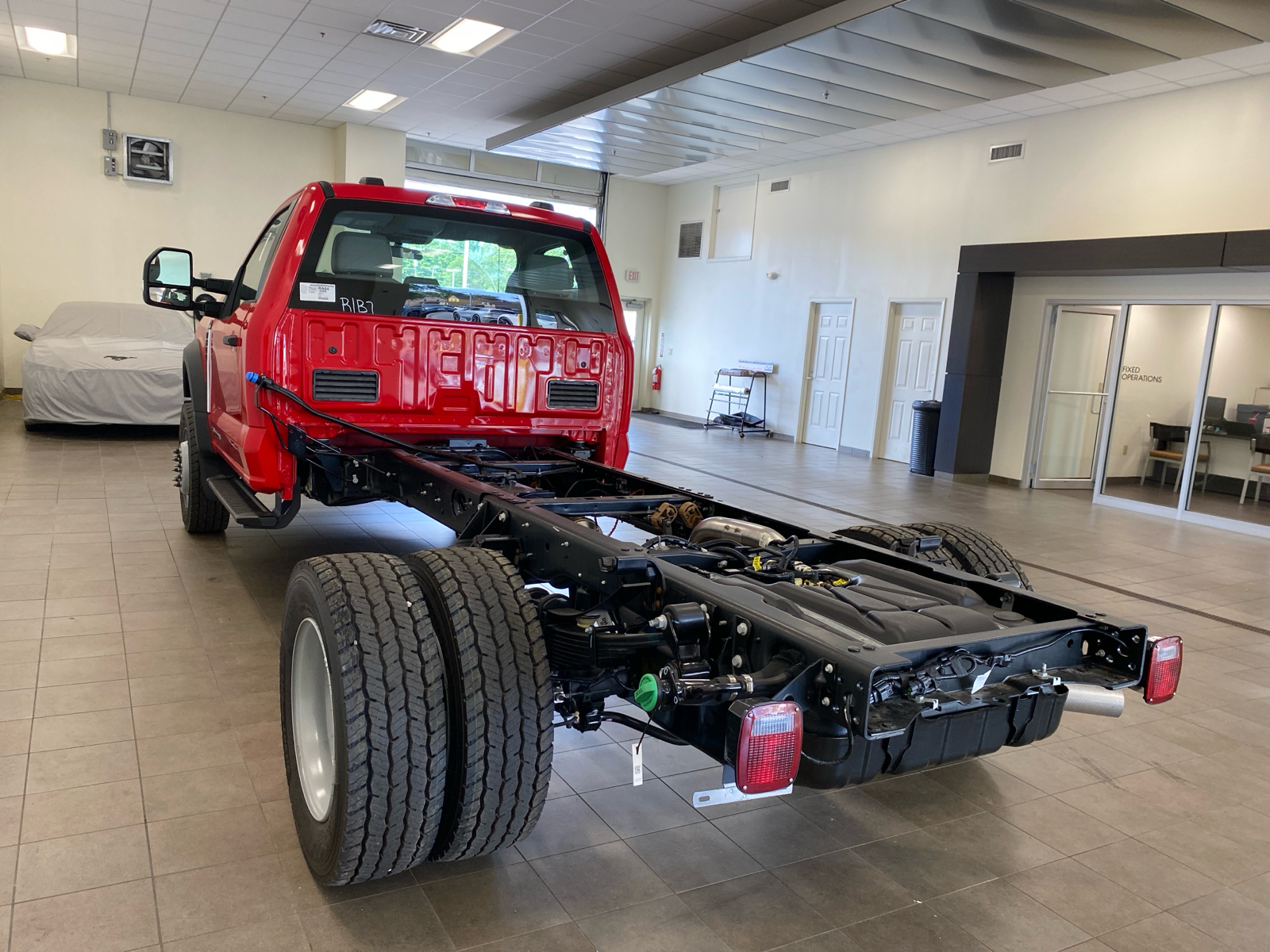 2024 Ford Super Duty F-600 DRW F600 CHASSIS CAB 5