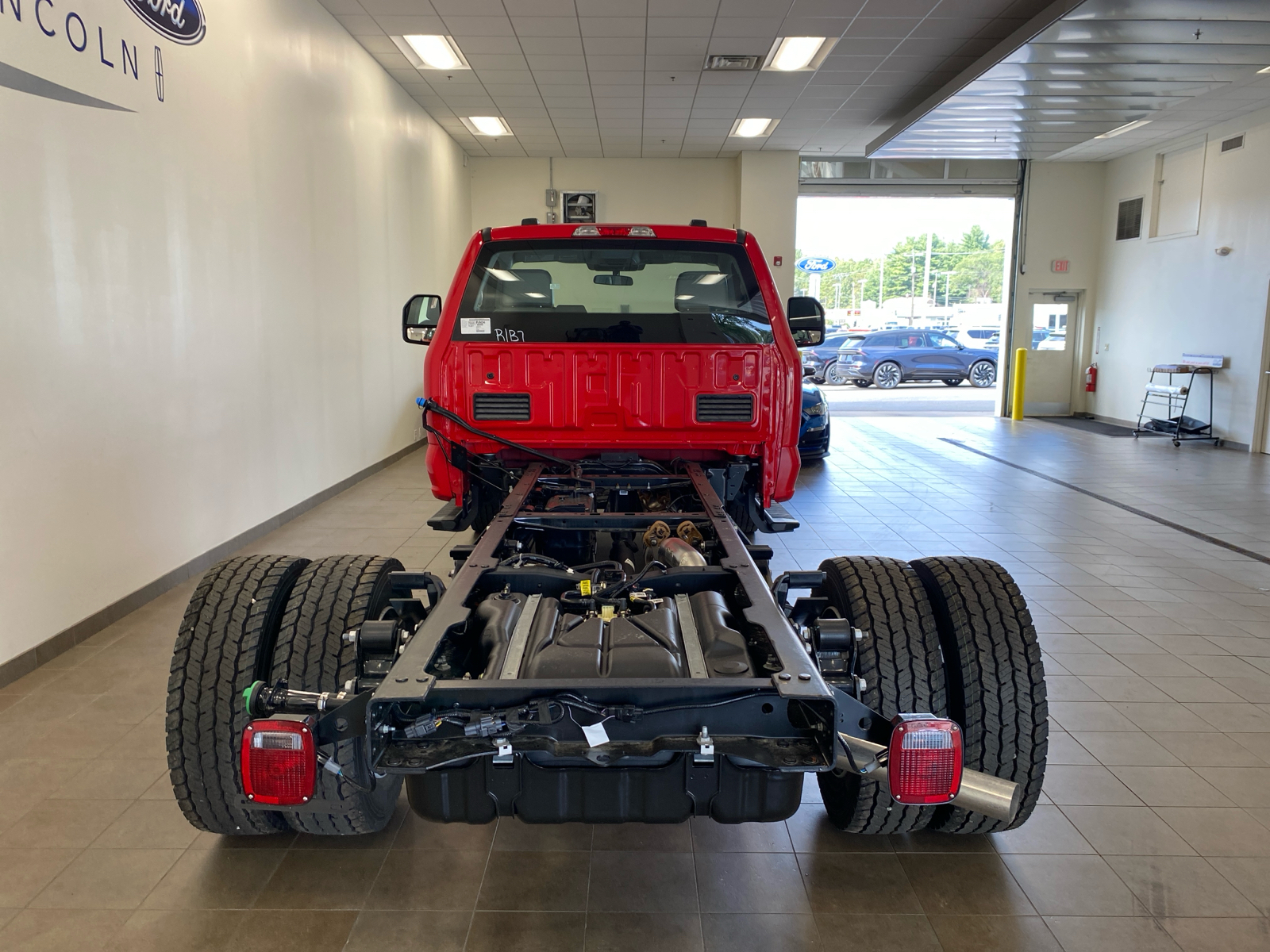 2024 Ford Super Duty F-600 DRW F600 CHASSIS CAB 6