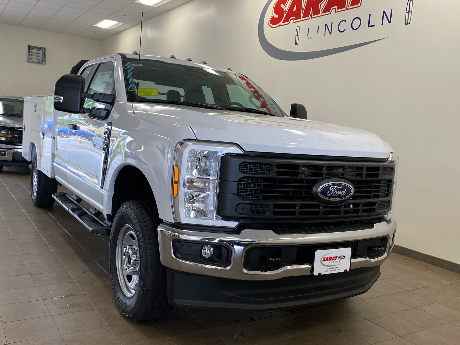 2024 Ford Super Duty F-350 SRW 2024 FORD F-350 XL SUPER CAB 4DR 148 WB 4WD HD 2