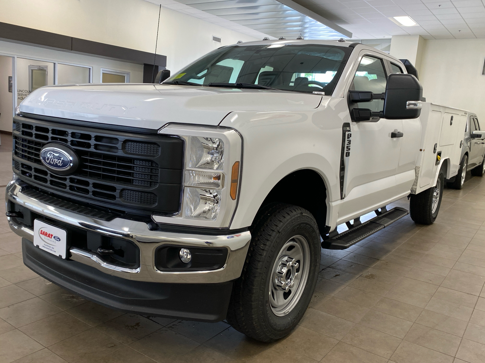 2024 Ford Super Duty F-350 SRW 2024 FORD F-350 XL SUPER CAB 4DR 148 WB 4WD HD 4