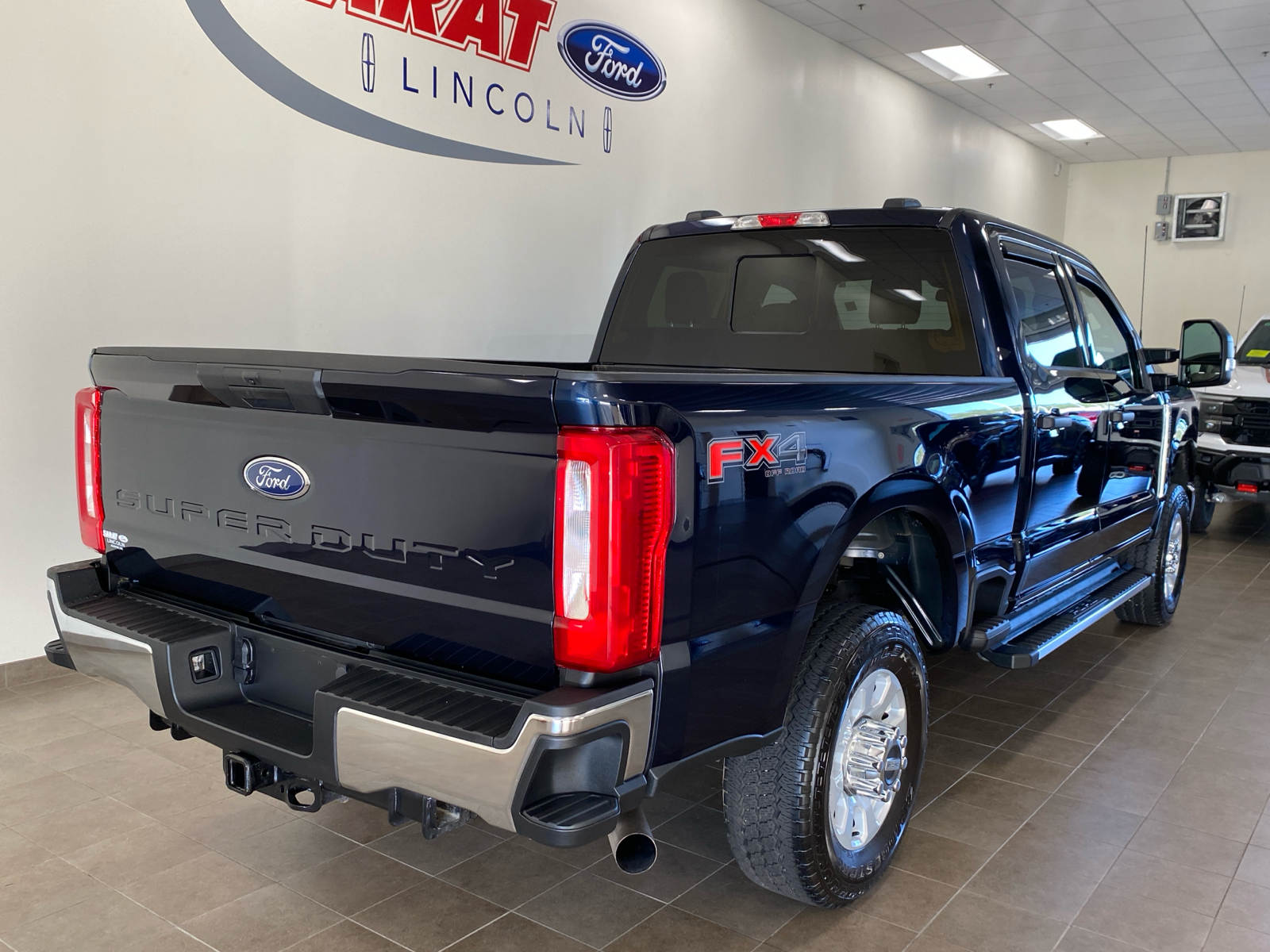 2023 Ford Super Duty F-250 SRW XLT 7