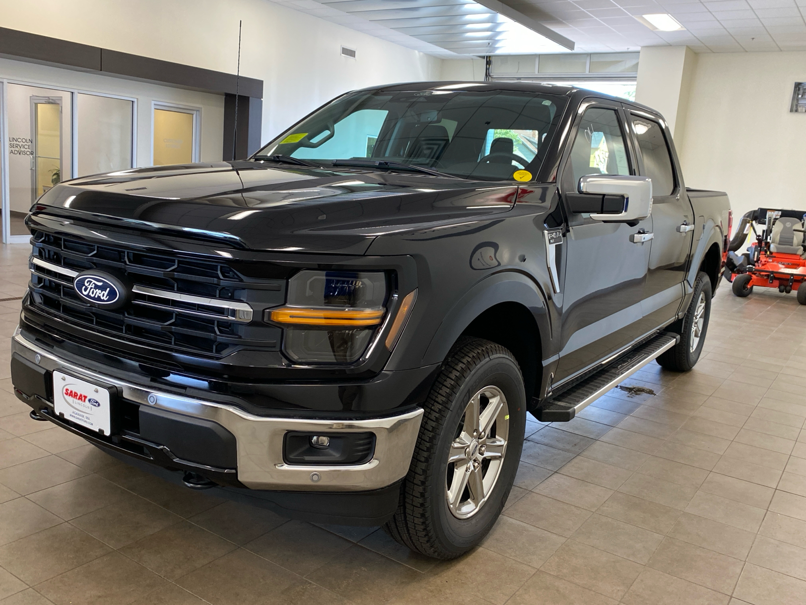 2024 Ford F-150 2024 FORD F-150 XLT CREW CAB 4DR 145 WB 4WD 4