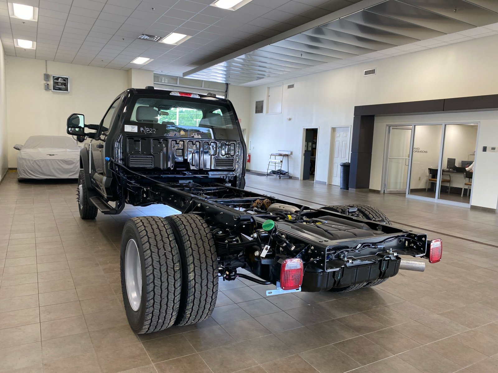 2024 Ford Super Duty F-600 DRW F600 CHASSIS CAB 5