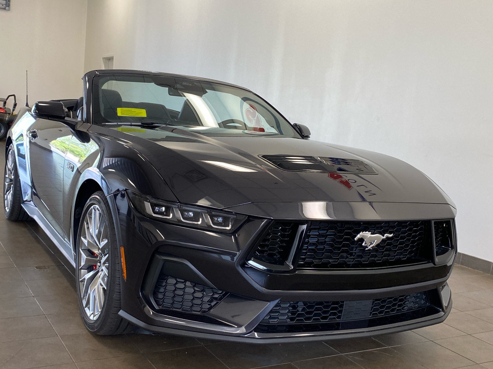 2024 Ford Mustang 2024 FORD MUSTANG GT PREMIUM 2DR CONVERTIBLE 3