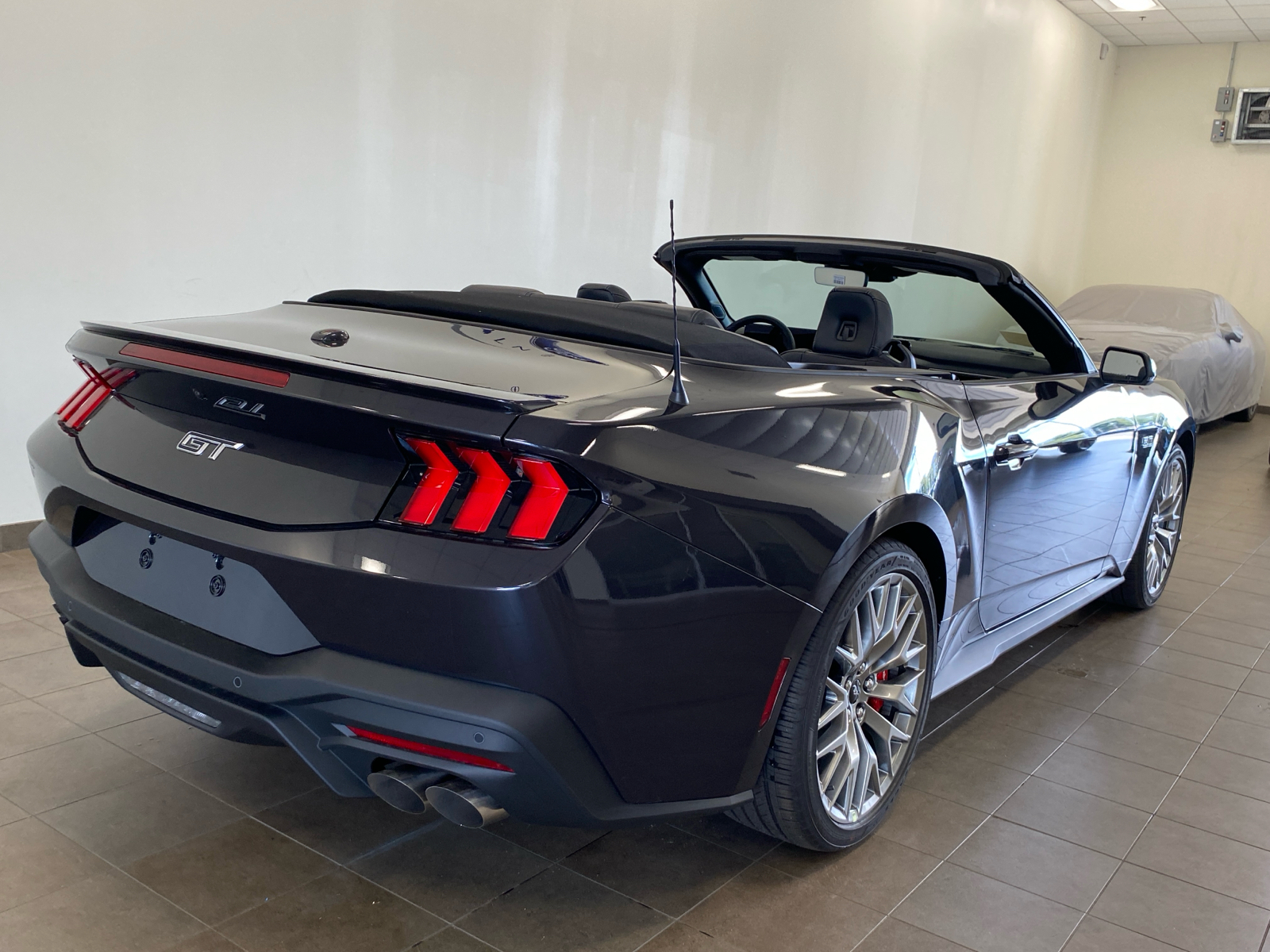 2024 Ford Mustang 2024 FORD MUSTANG GT PREMIUM 2DR CONVERTIBLE 8