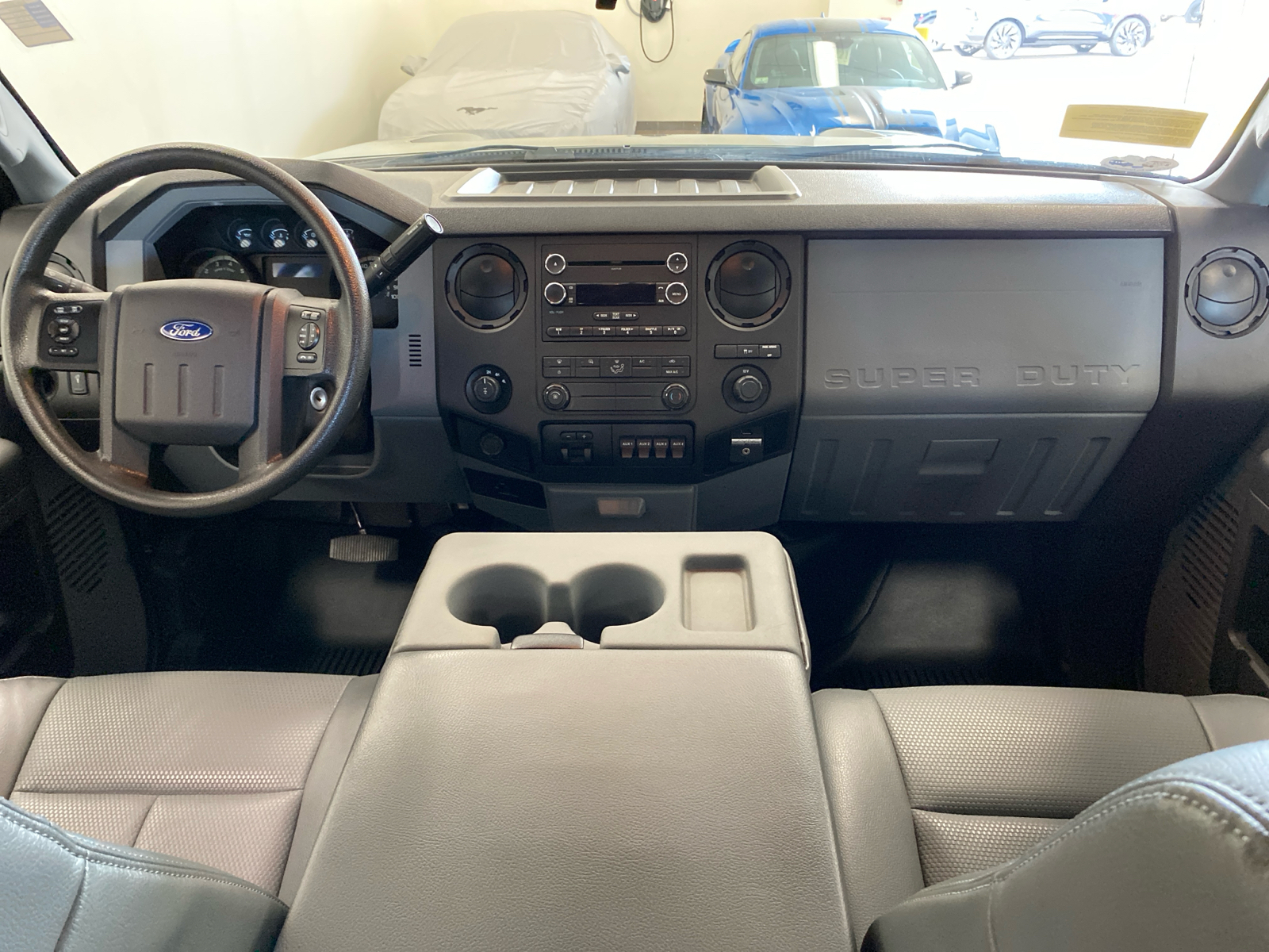 2014 Ford Super Duty F-350 SRW XL 12