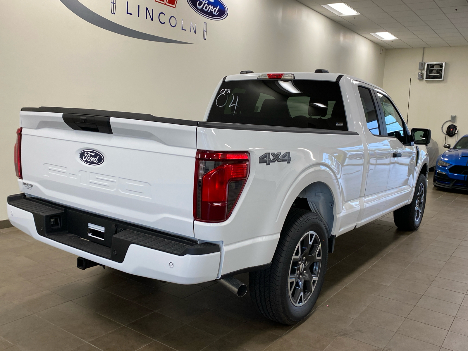 2024 Ford F-150 2024 FORD F-150 STX SUPER CAB 4DR 145 WB 4WD 7