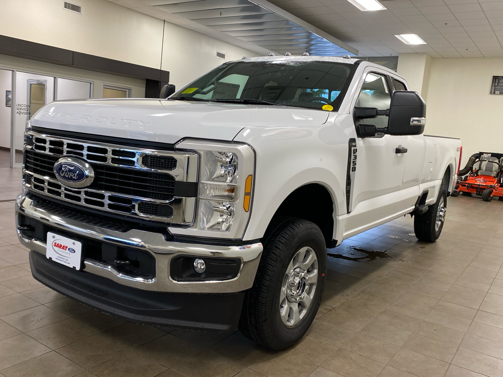 2024 Ford Super Duty F-350 SRW 2024 FORD F-350 XLT SUPER CAB 4DR 148 WB 4WD HD 4