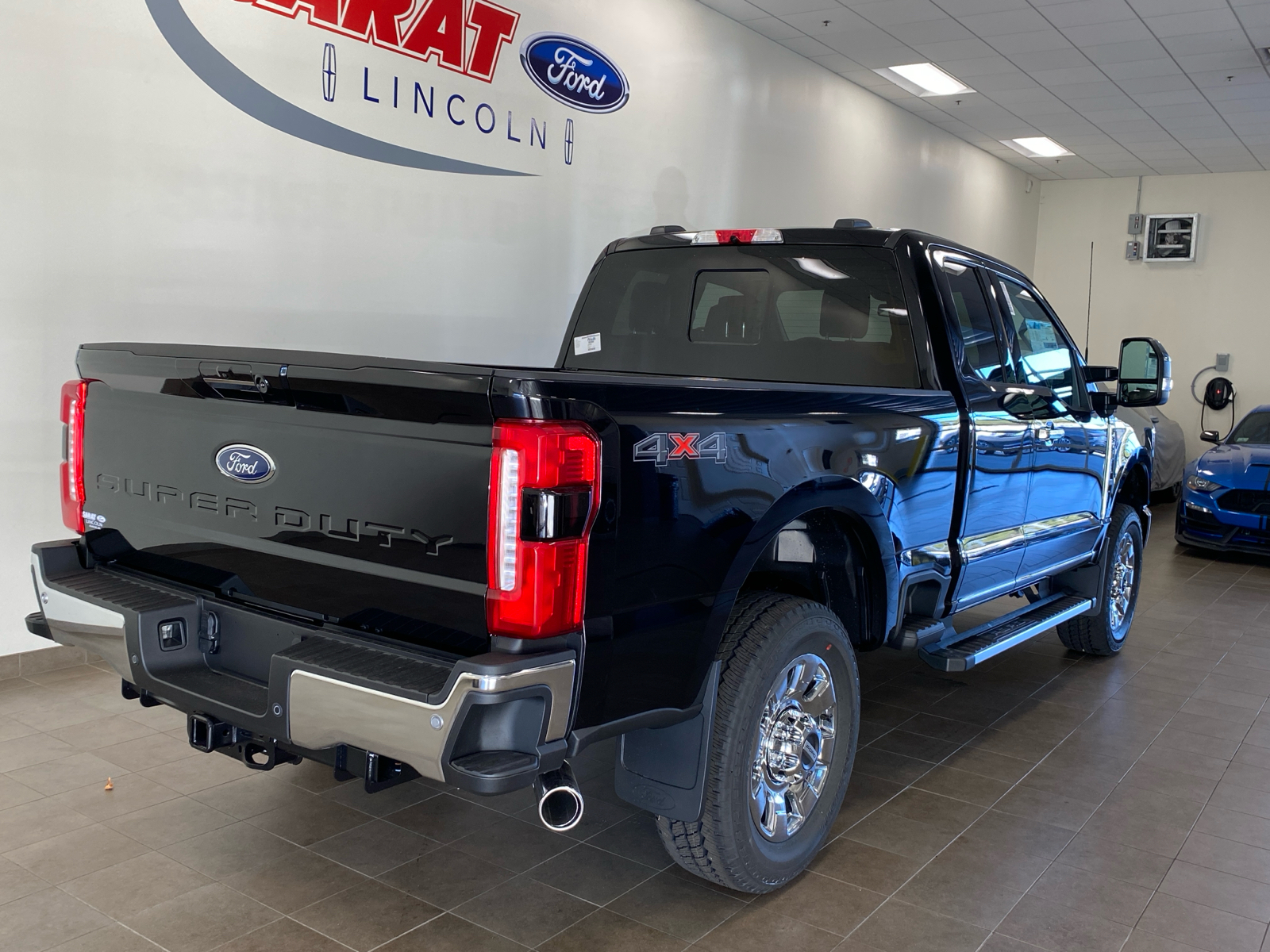 2024 Ford Super Duty F-350 SRW 2024 FORD F-350 LARIAT SUPER CAB 4DR 148 WB 4WD H 7