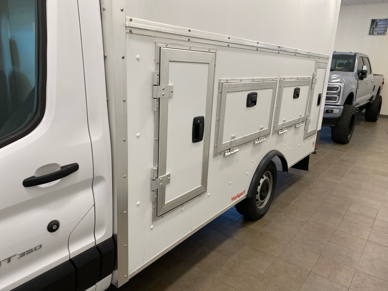 2024 Ford Transit Cutaway 2024 FORD TRANSIT-350 CUTAWAY CHASSIS 2DR 138 WB 5