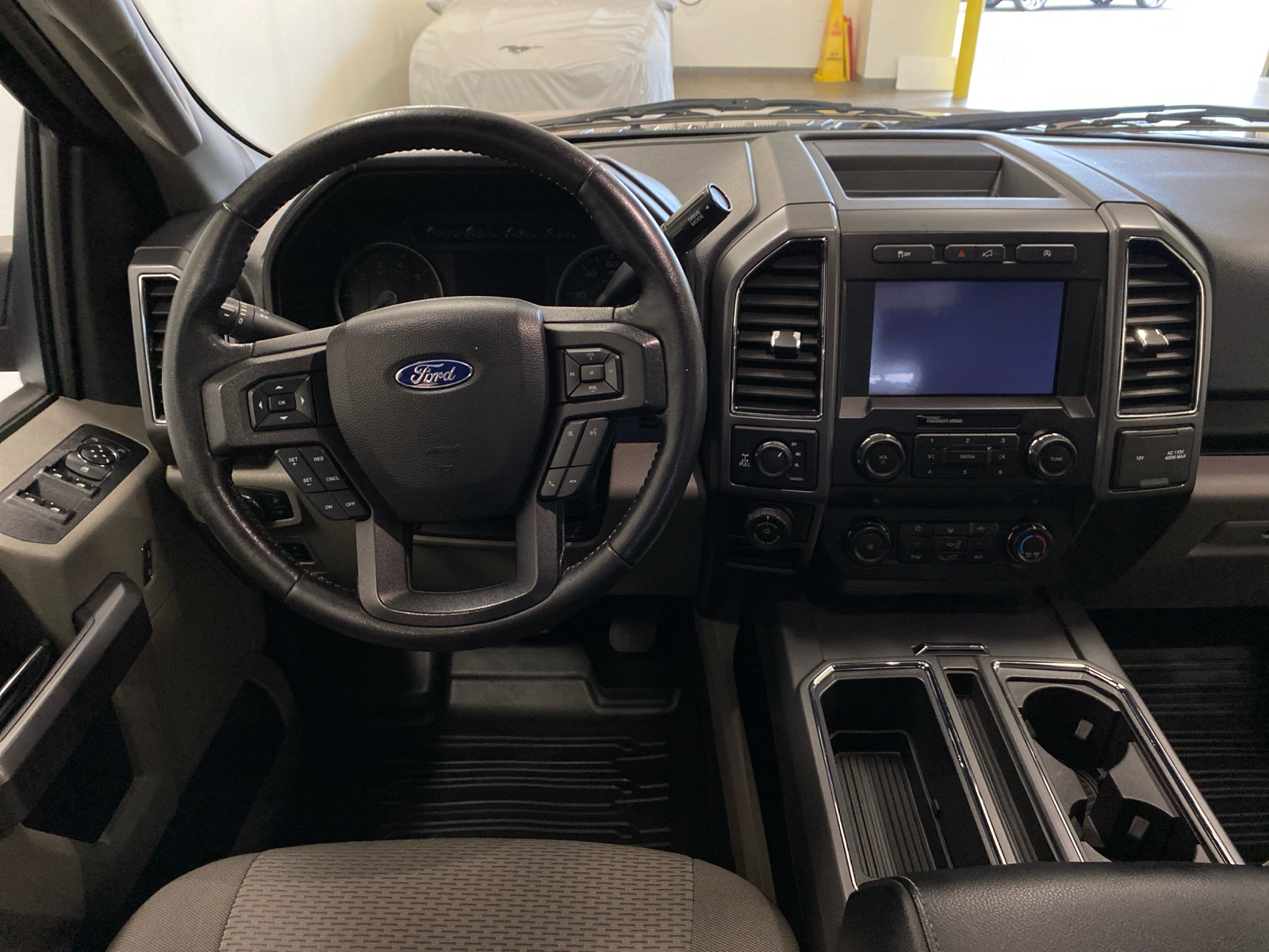 2019 Ford F-150 XLT 11