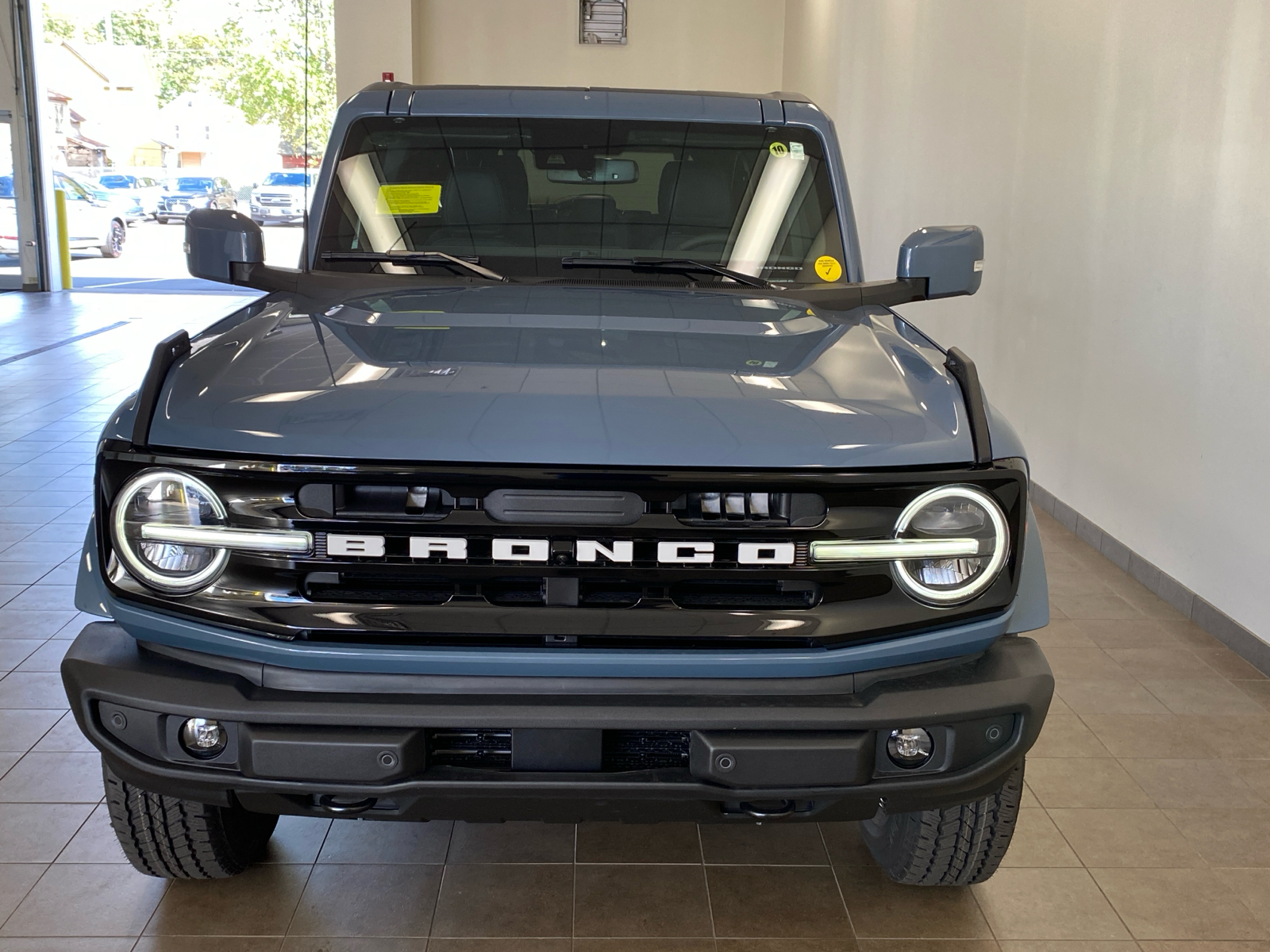 2024 Ford Bronco 2024 FORD BRONCO OUTER BANKS 4DR SUV 116.1 WB 4WD 3