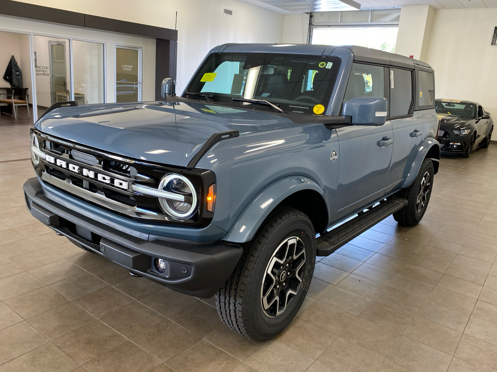 2024 Ford Bronco 2024 FORD BRONCO OUTER BANKS 4DR SUV 116.1 WB 4WD 4